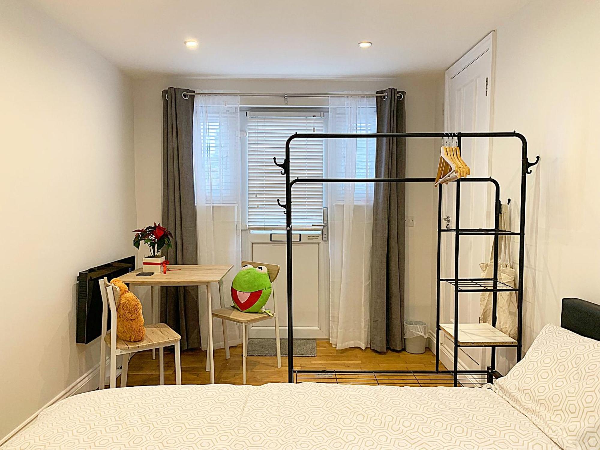 Cozytomari Appartement Londen Buitenkant foto