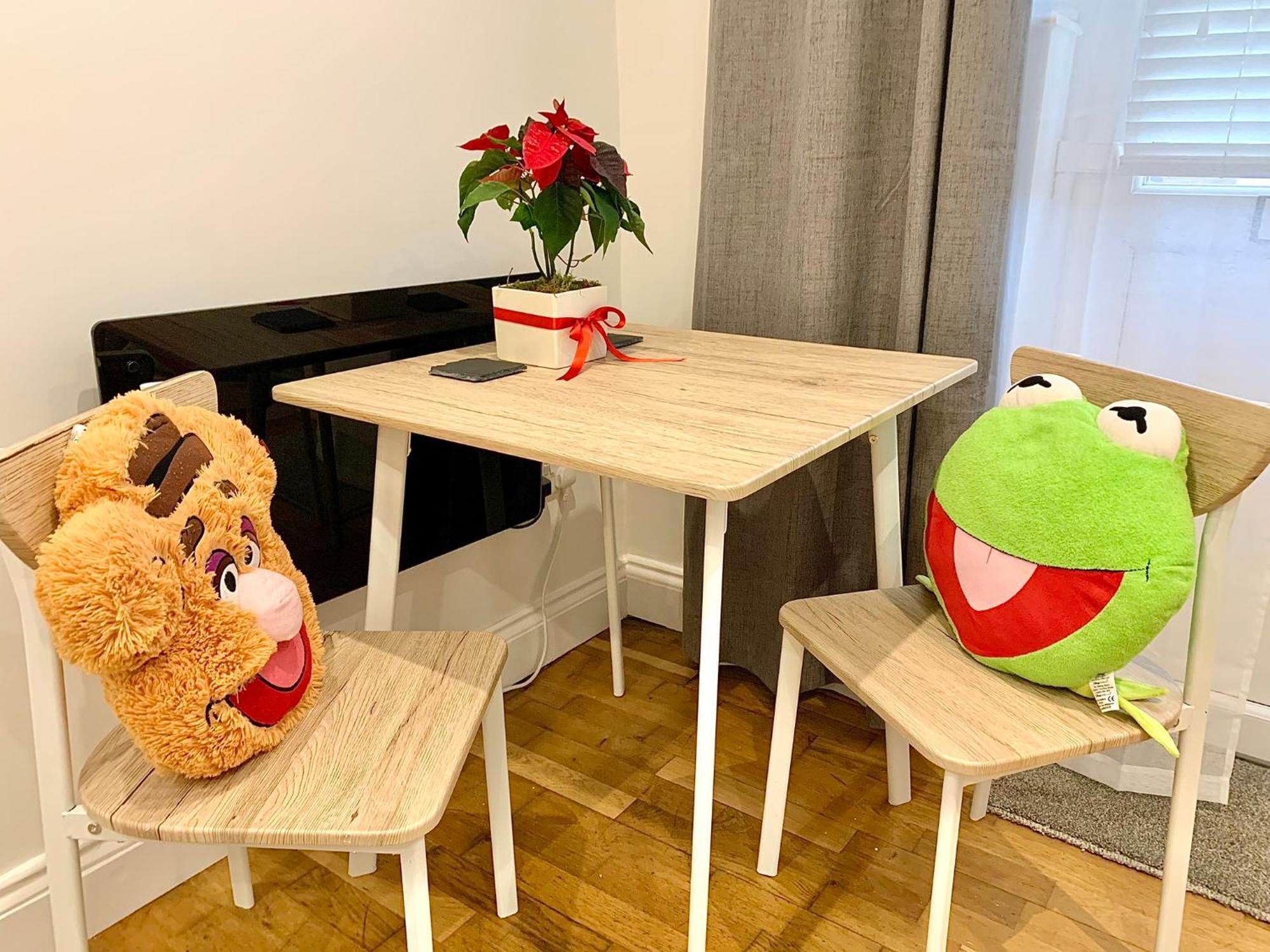 Cozytomari Appartement Londen Buitenkant foto